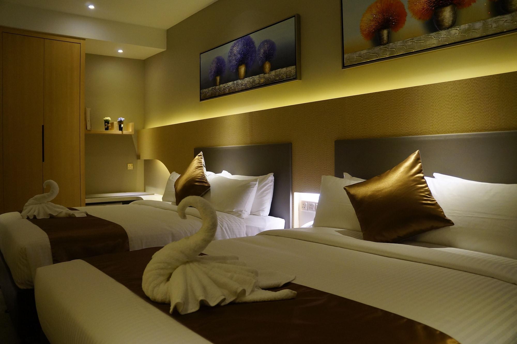 Greens Hotel & Suites Bintulu Extérieur photo