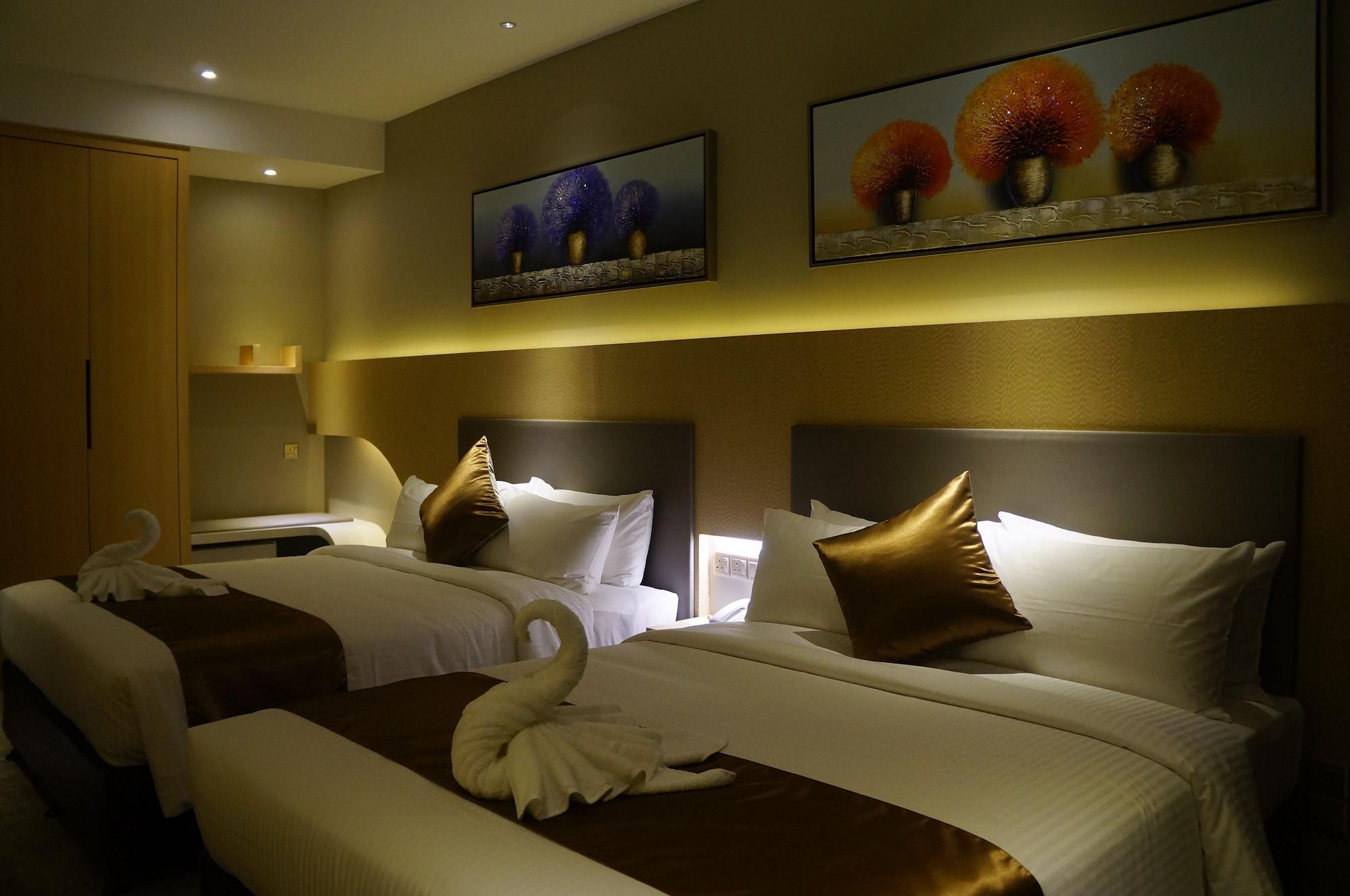 Greens Hotel & Suites Bintulu Extérieur photo
