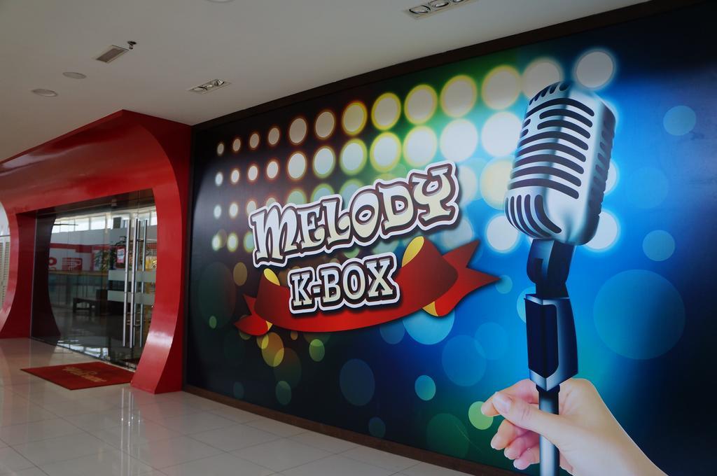 Greens Hotel & Suites Bintulu Extérieur photo