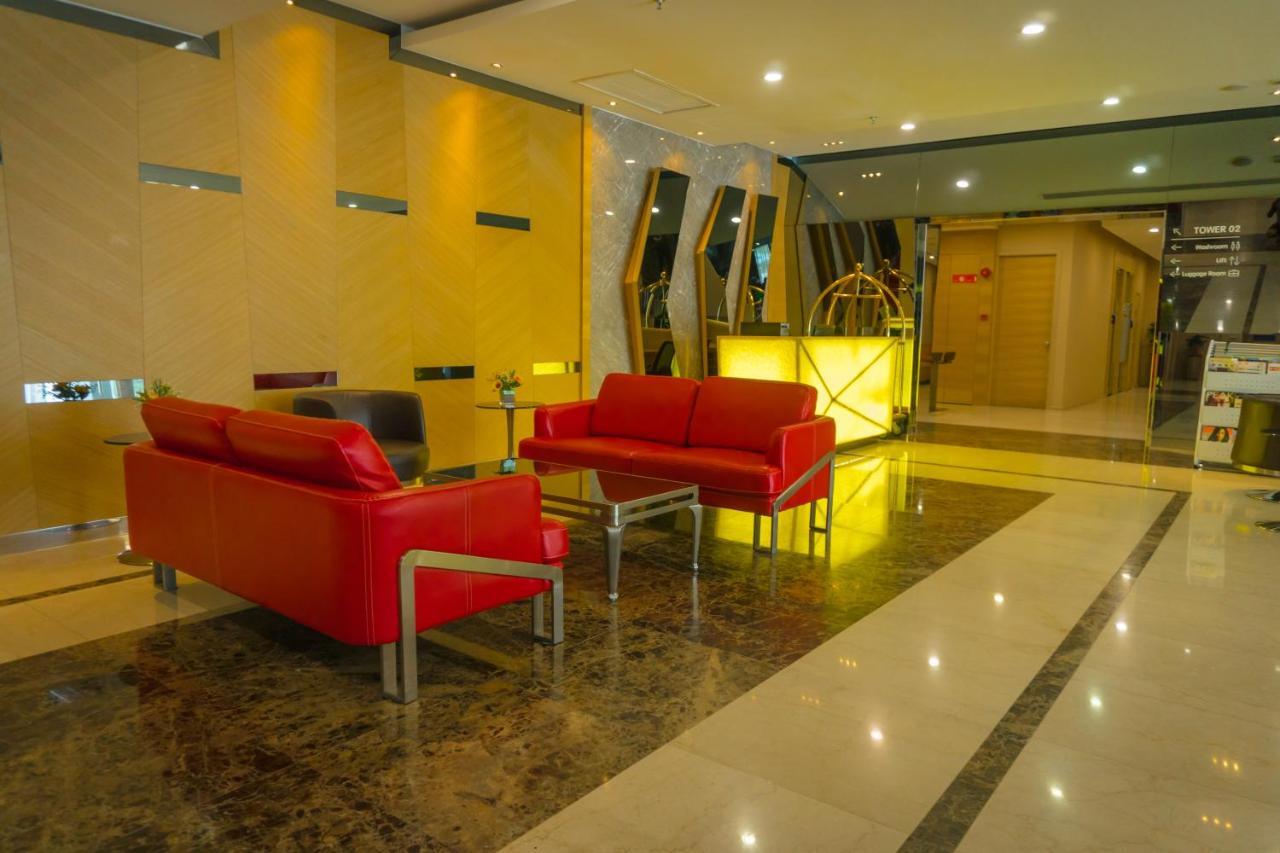 Greens Hotel & Suites Bintulu Extérieur photo